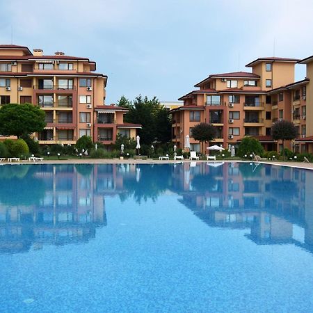 Bright Studio With Parking & Pool Sveti Vlas Esterno foto