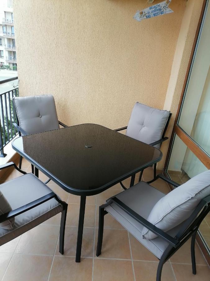Bright Studio With Parking & Pool Sveti Vlas Esterno foto
