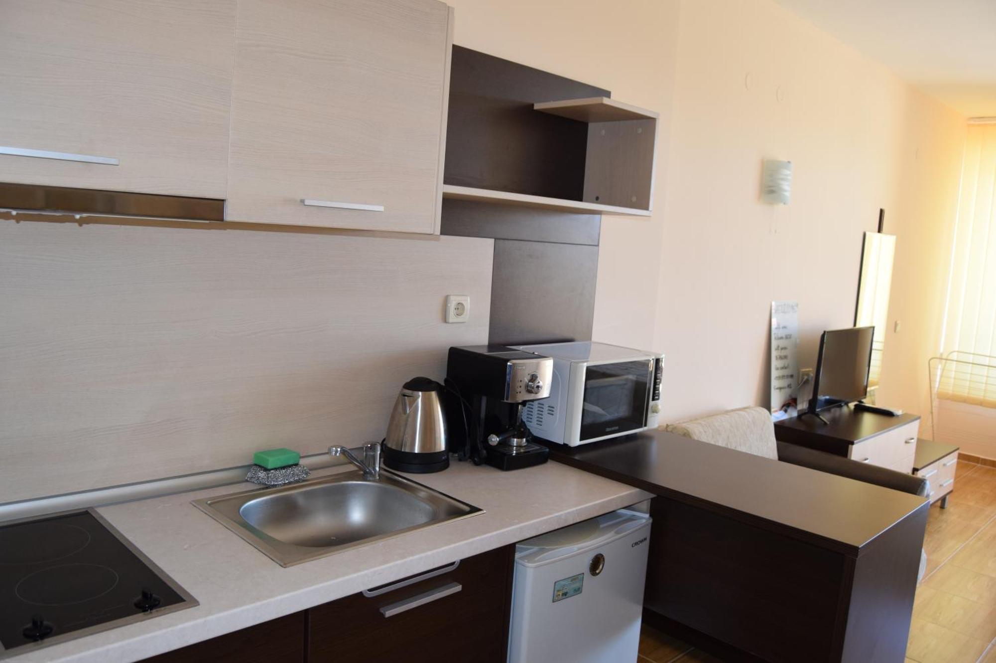 Bright Studio With Parking & Pool Sveti Vlas Esterno foto
